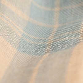 Schöner Schal mit Schottenkaro in blau und beige