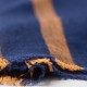 Marineblauer Kaschmirschal mit goldenen Streifen