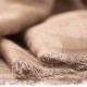 Beigefarbener jacquardgewebter Schal aus Kaschmir/Seide