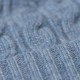 Hellblaue Mütze aus Kaschmir mit Pompon