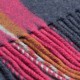 Lila und blau gestreiftes Tuch aus Lammwolle